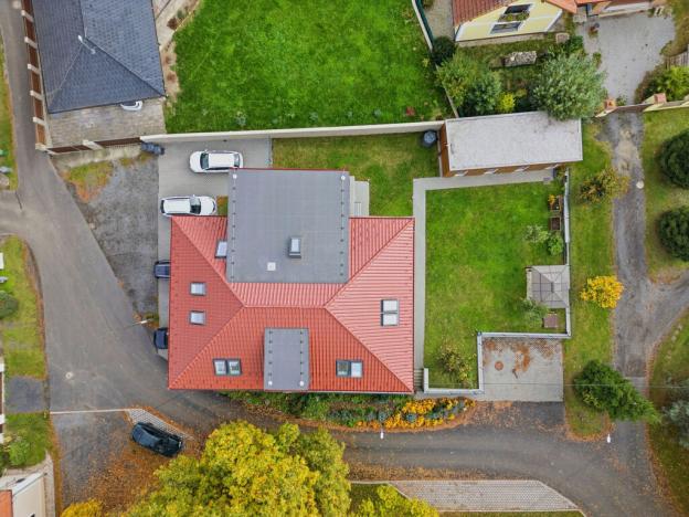 Prodej bytu 4+kk, Křížkový Újezdec - Čenětice, 158 m2