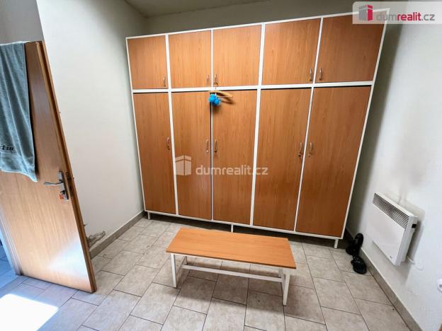 Pronájem obchodního prostoru, Uherské Hradiště - Mařatice, Jaktáře, 342 m2