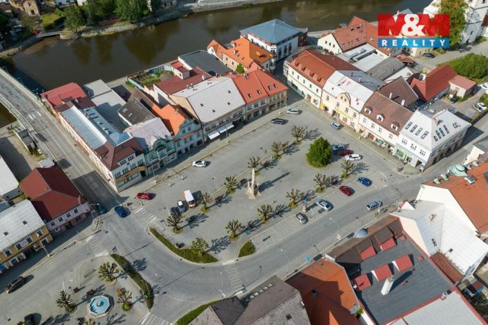 Prodej činžovního domu, Ledeč nad Sázavou, Husovo náměstí, 333 m2