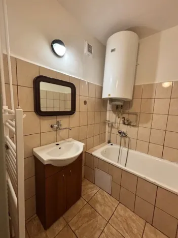Pronájem bytu 2+kk, Lázně Bohdaneč, Za Školkou, 43 m2