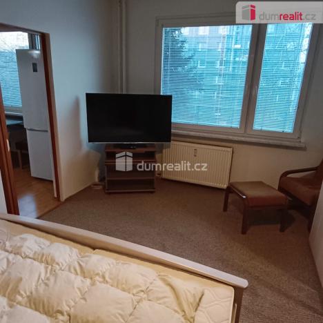 Pronájem bytu 1+1, Děčín - Děčín III-Staré Město, Jezdecká, 36 m2