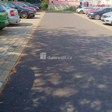 Pronájem bytu 1+1, Děčín - Děčín III-Staré Město, Jezdecká, 36 m2