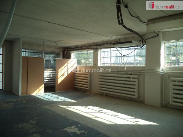 Pronájem skladu, Ostrava, Bažanova, 135 m2