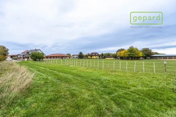 Prodej pozemku pro bydlení, Kostelní Hlavno, 1944 m2