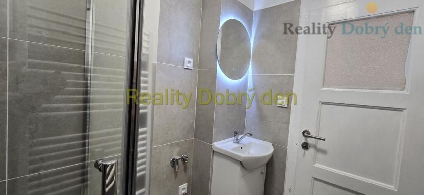 Pronájem bytu 2+1, Opava, Těšínská, 48 m2