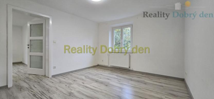Pronájem bytu 2+1, Opava, Těšínská, 48 m2