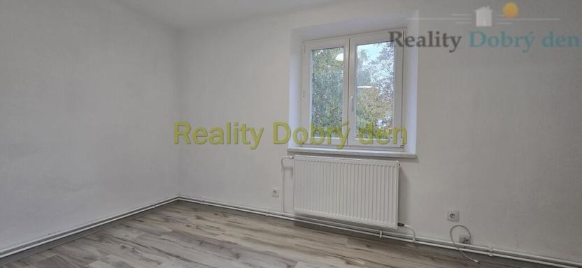 Pronájem bytu 2+1, Opava, Těšínská, 48 m2