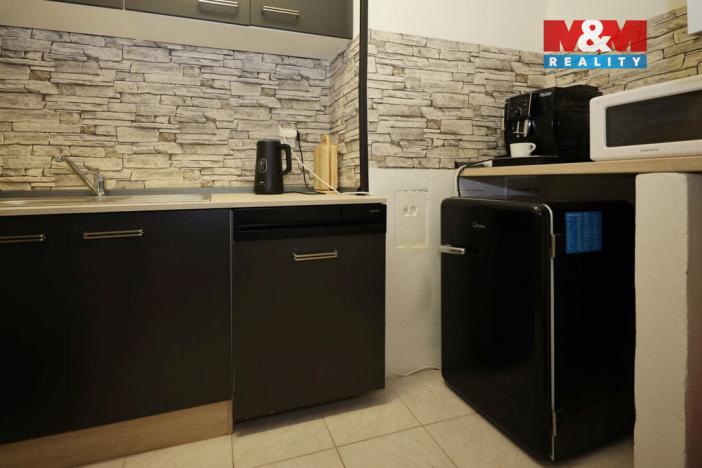 Pronájem obchodního prostoru, Havlíčkův Brod, Příčná, 17 m2