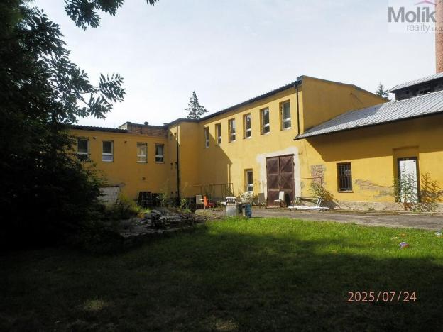Prodej komerční nemovitosti, Vysoká Pec, 1300 m2