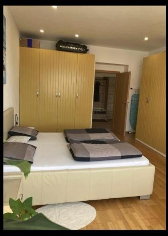 Pronájem bytu 2+kk, Praha - Smíchov, Podbělohorská, 62 m2