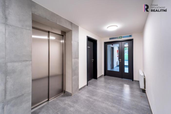 Pronájem bytu 2+kk, Praha - Břevnov, Radimova, 57 m2