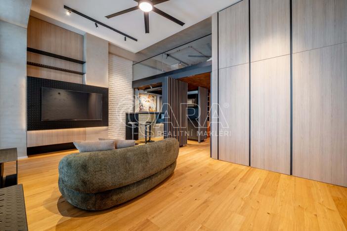 Pronájem bytu 2+kk, Praha - Holešovice, Tusarova, 53 m2