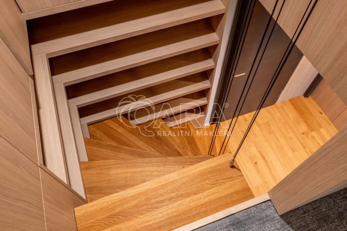 Pronájem bytu 2+kk, Praha - Holešovice, Tusarova, 53 m2