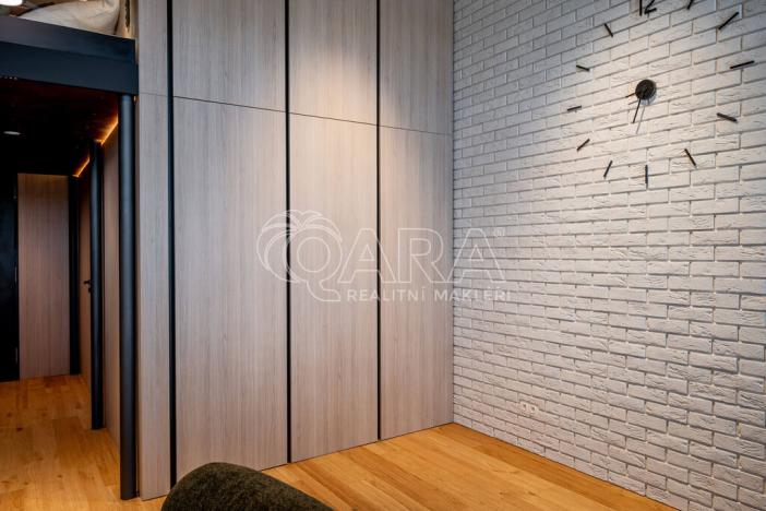 Pronájem bytu 2+kk, Praha - Holešovice, Tusarova, 53 m2