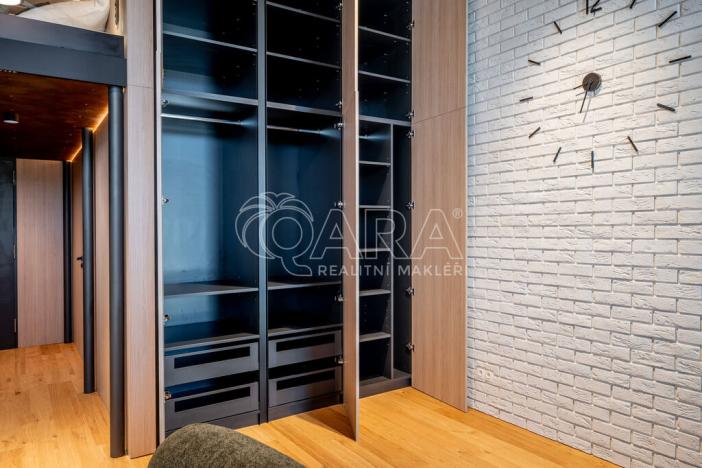 Pronájem bytu 2+kk, Praha - Holešovice, Tusarova, 53 m2