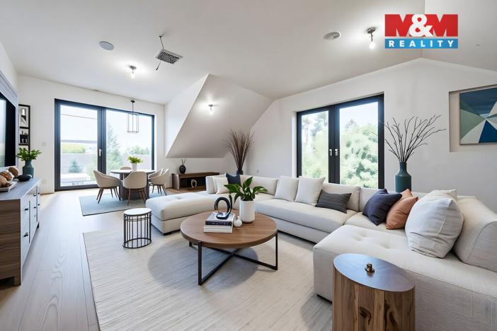 Prodej bytu 4+kk, Praha - Holyně, náměstí Pod lípou, 121 m2