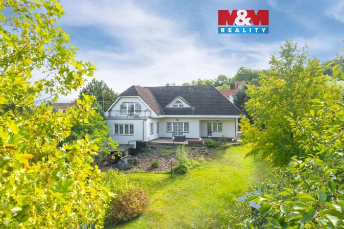 Prodej rodinného domu, Hradčany, Luční, 377 m2