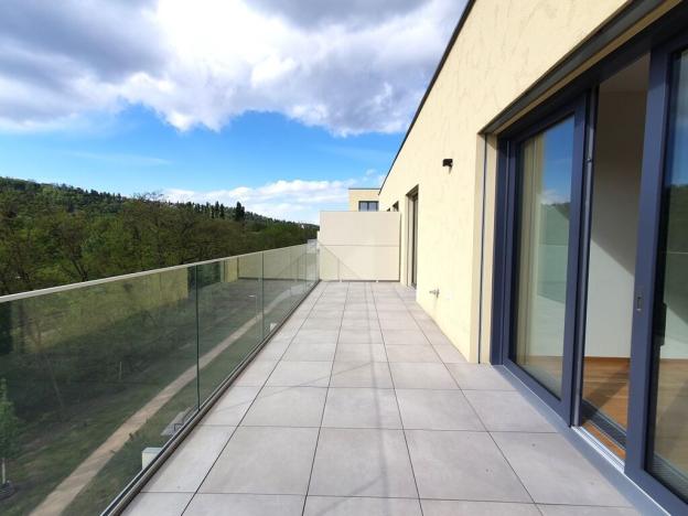 Pronájem bytu 2+kk, Praha, Šenácká, 78 m2