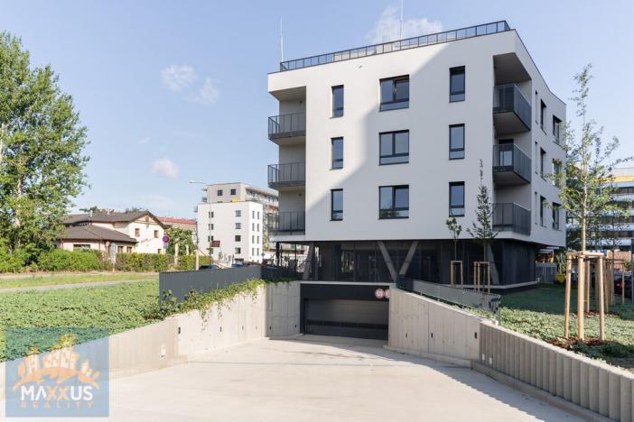 Pronájem bytu 1+kk, Praha - Horní Měcholupy, Milánská, 31 m2