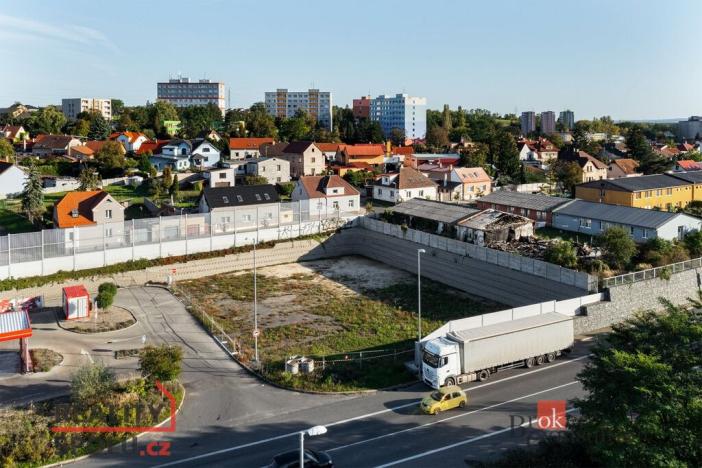 Pronájem komerčního pozemku, Mělník, 1708 m2