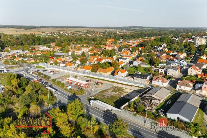 Pronájem komerčního pozemku, Mělník, 1708 m2