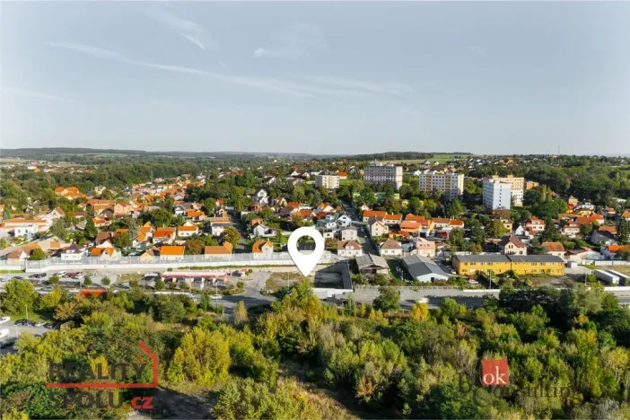 Pronájem komerčního pozemku, Mělník, 1708 m2