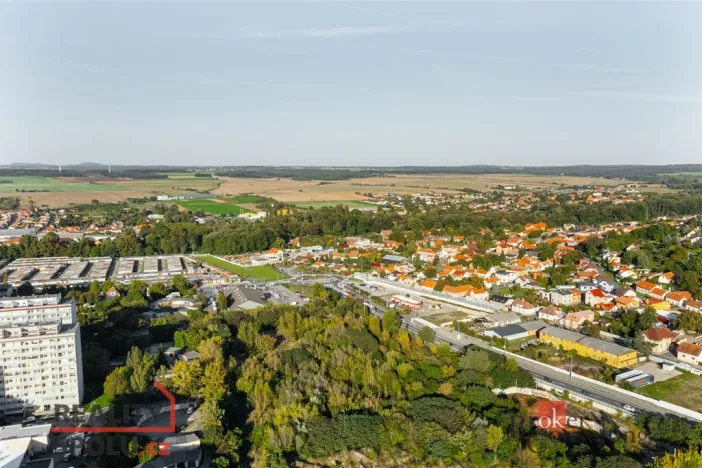 Pronájem komerčního pozemku, Mělník, 1708 m2