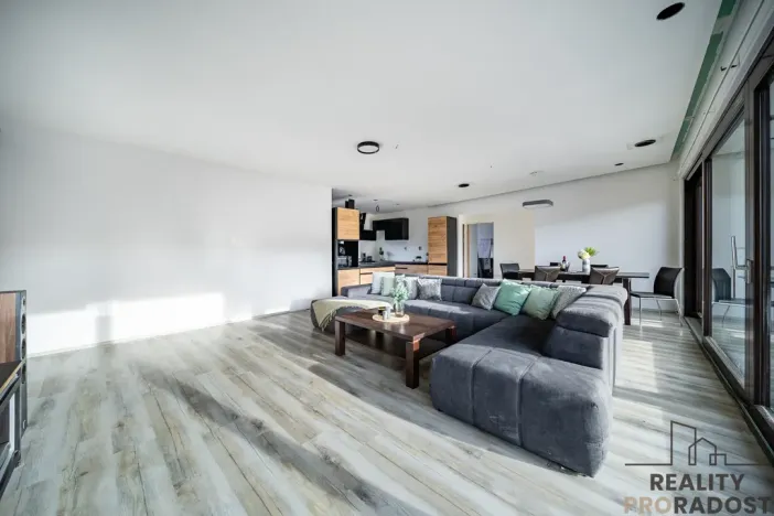 Prodej rodinného domu, Včelná, Jiřičkova, 208 m2