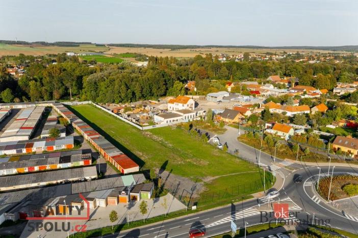Pronájem komerčního pozemku, Mělník, 6990 m2