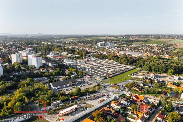 Pronájem komerčního pozemku, Mělník, 6990 m2