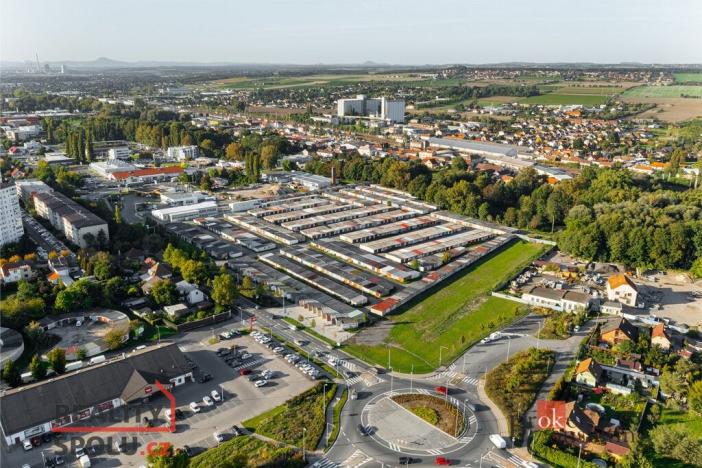 Pronájem komerčního pozemku, Mělník, 6990 m2