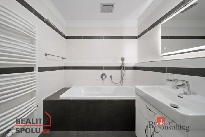 Prodej bytu 3+kk, Hradec Králové - Pražské Předměstí, Kuklenská, 74 m2