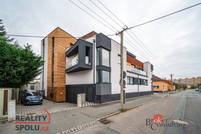 Prodej bytu 3+kk, Hradec Králové - Pražské Předměstí, Kuklenská, 74 m2