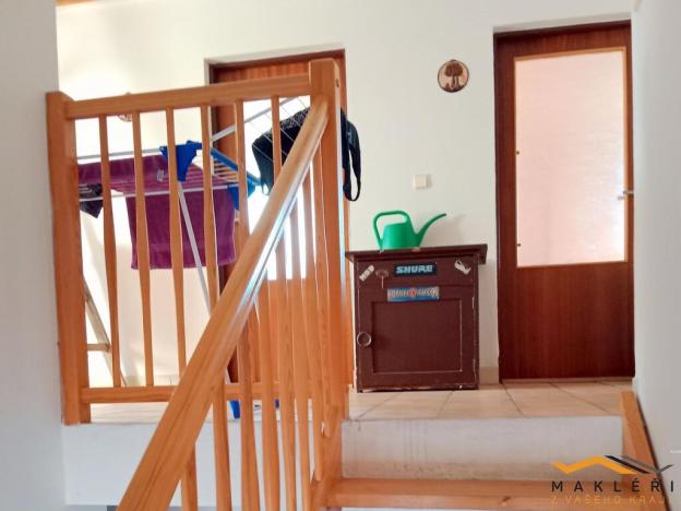 Prodej rodinného domu, Stáj, 280 m2