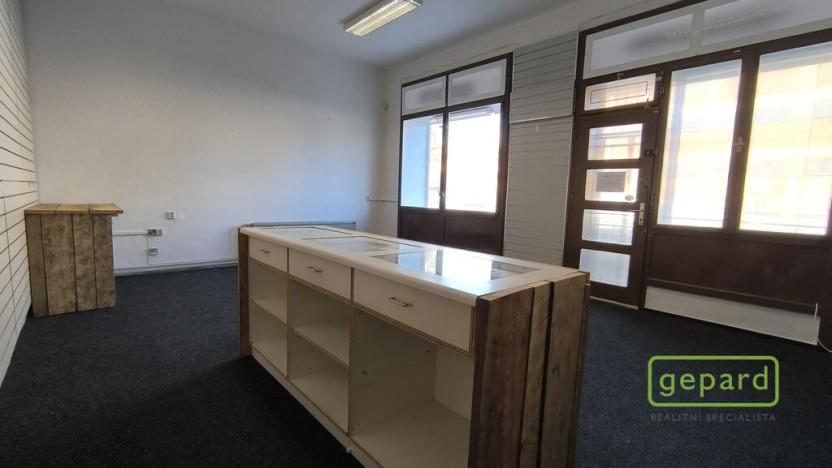 Pronájem obchodního prostoru, Brno - Zábrdovice, Zábrdovická, 57 m2