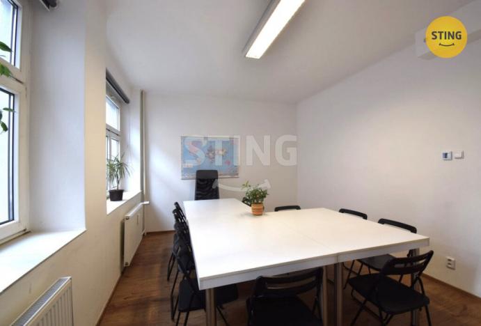 Pronájem kanceláře, Zlín, třída Tomáše Bati, 108 m2