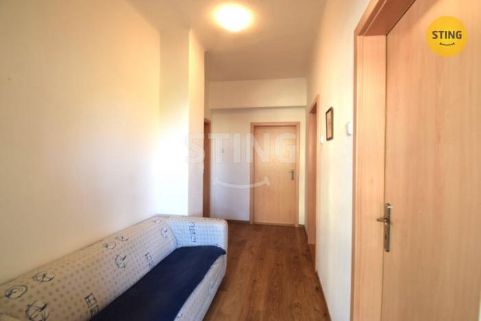 Pronájem kanceláře, Zlín, třída Tomáše Bati, 108 m2