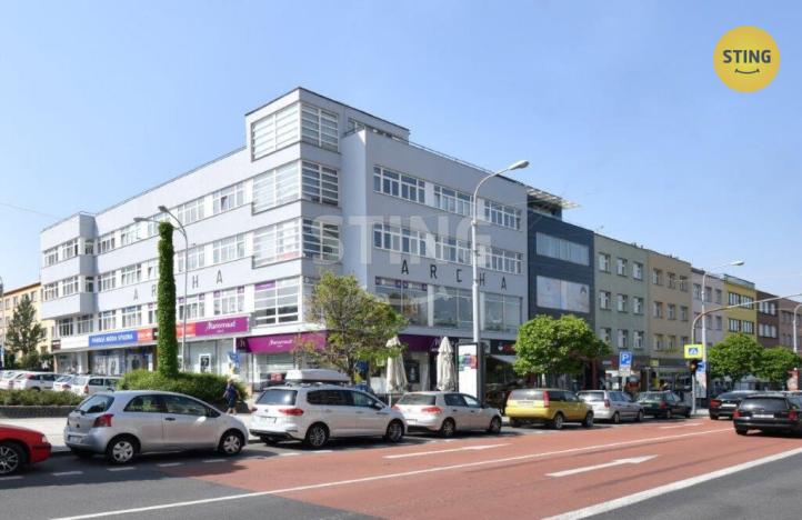 Pronájem kanceláře, Zlín, třída Tomáše Bati, 108 m2