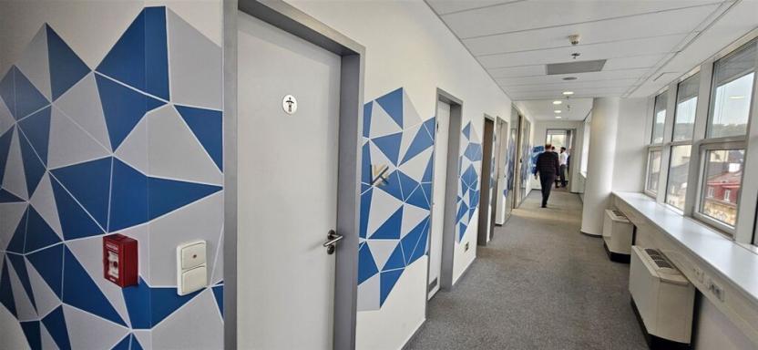 Pronájem kanceláře, Praha, Radlická, 208 m2