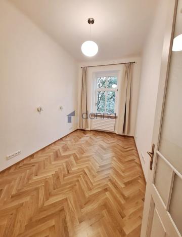 Pronájem bytu 2+kk, Praha, Slezská, 41 m2