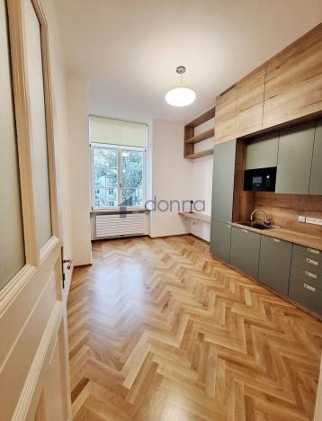 Pronájem bytu 2+kk, Praha, Slezská, 41 m2