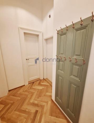 Pronájem bytu 2+kk, Praha, Slezská, 41 m2