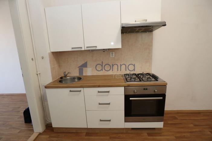 Pronájem bytu 2+kk, Praha, Jankovcova, 51 m2
