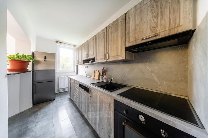 Prodej bytu 3+1, Lišov - Hůrky, 78 m2