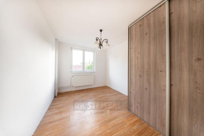 Prodej bytu 3+1, Lišov - Hůrky, 78 m2