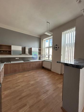 Pronájem bytu 2+1, Opava - Předměstí, Krnovská, 66 m2