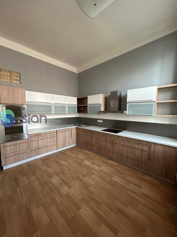 Pronájem bytu 2+1, Opava - Předměstí, Krnovská, 66 m2