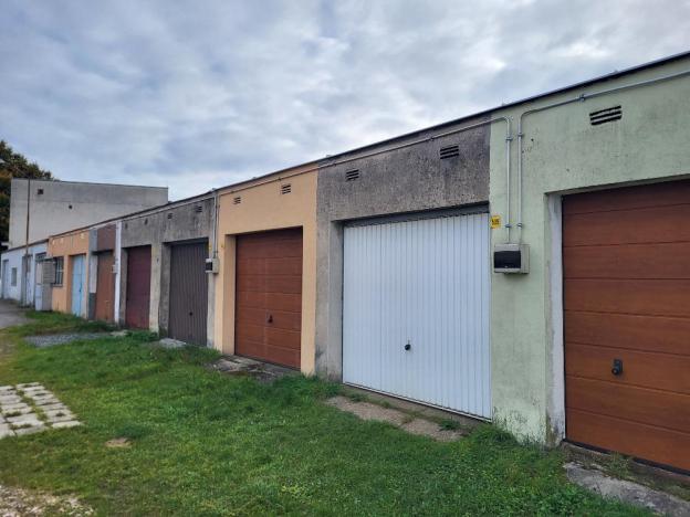 Prodej garáže, Sezimovo Ústí, 18 m2