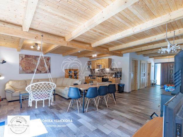 Prodej bytu 6+kk a větší, Mikulovice, Na Bukovci, 200 m2