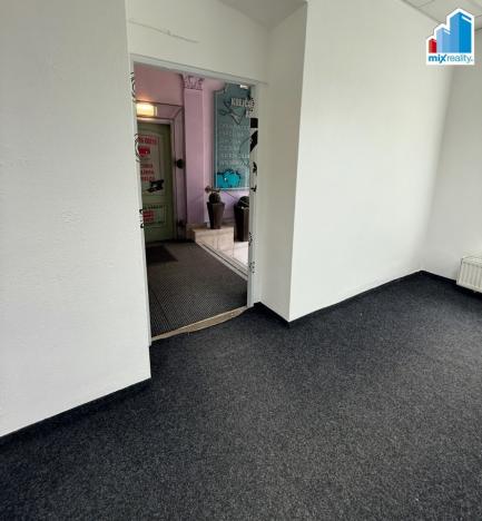 Pronájem obchodního prostoru, Plzeň, Koterovská, 70 m2